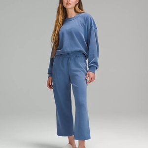 SOLD - Lululemon Softstreme High-Rise Straight-Leg Cropped Pant Size 2 NWT $118